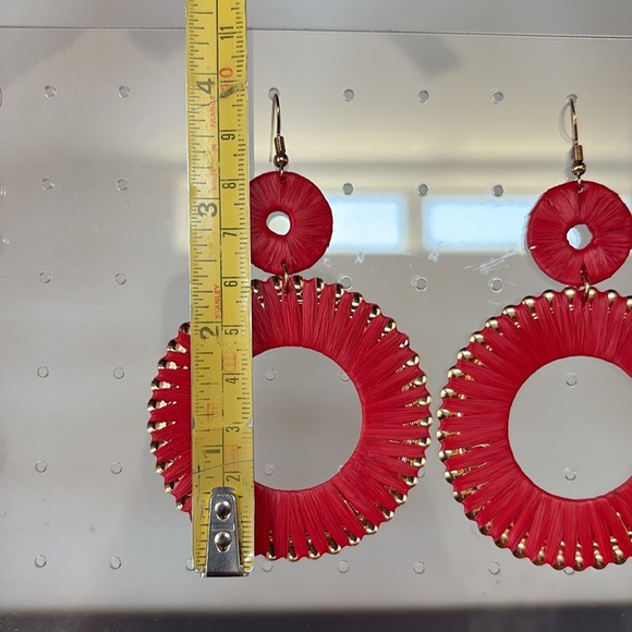 1 Item Left ❗️Red Raffia Earring - Picture 5 of 5